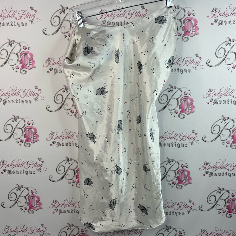 Disney dress Pooh bear stars Pooh forever shiny ✨ Cream and Black Chemise